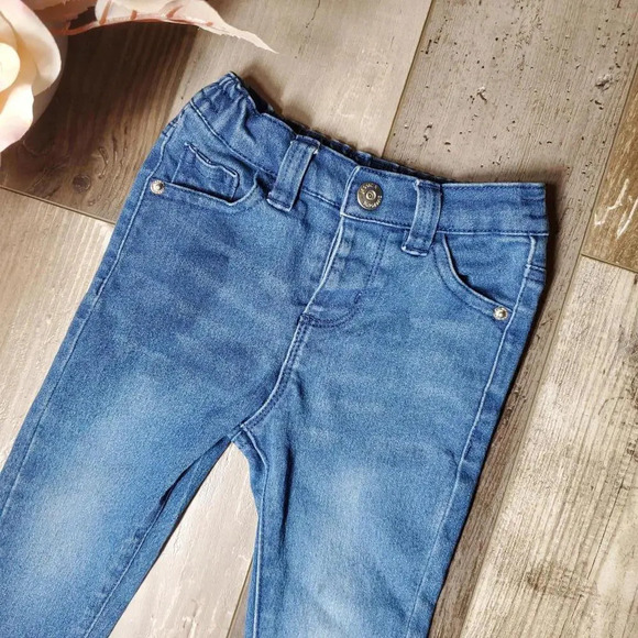 Jessica Simpson Toddler Girl Size 18m Skinny Jeans Medium Wash Blue Raw Hem - Picture 13 of 15